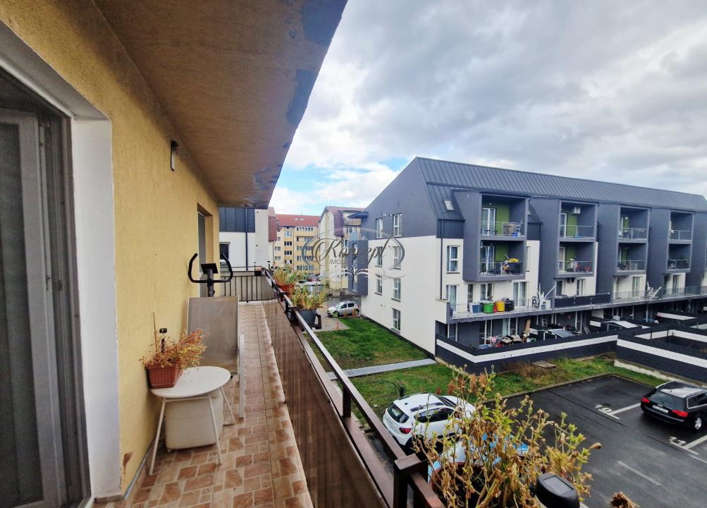 Apartament decomandat, 57 mp utili, Floresti