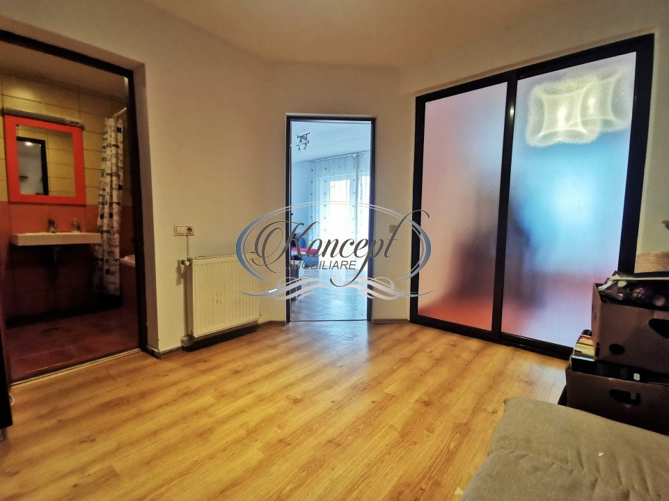 Apartament cu o camera pe str Stejarului