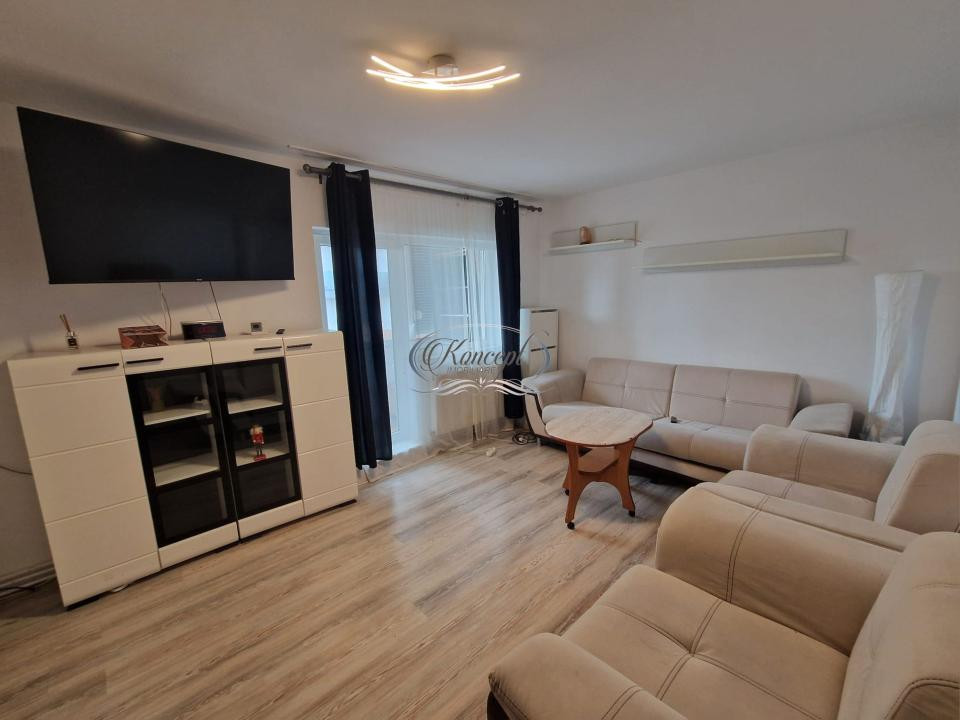 Apartament 3 camere, 2 bai, Intre Lacuri