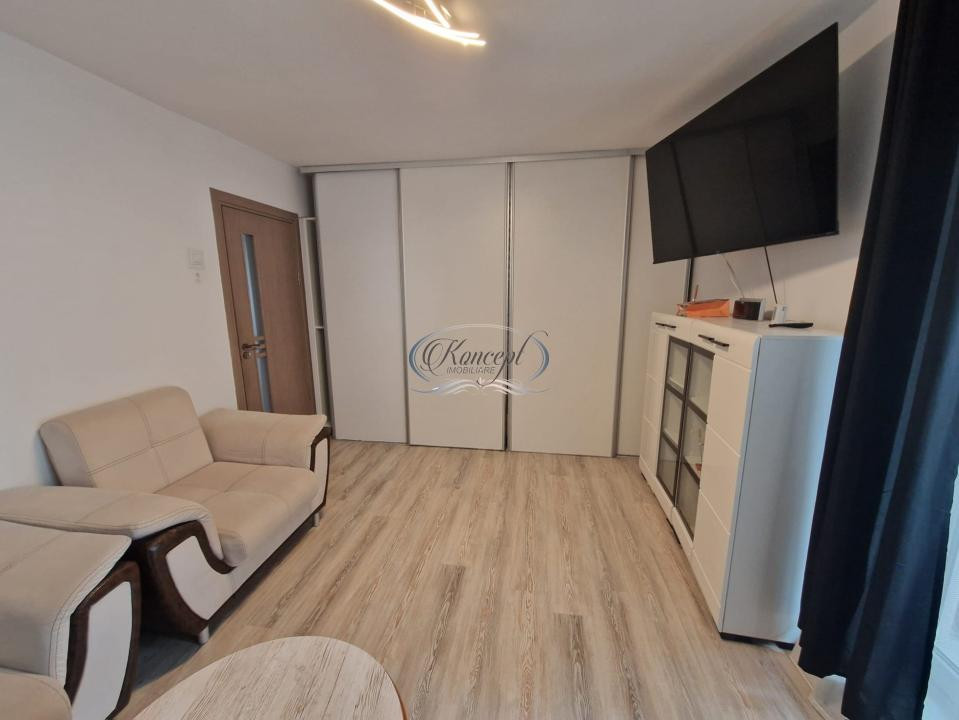 Apartament 3 camere, 2 bai, Intre Lacuri