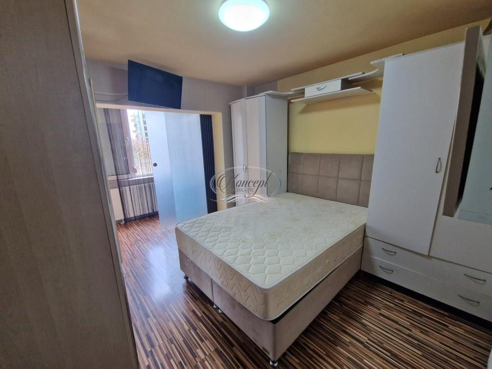 Apartament 3 camere, 2 bai, Intre Lacuri