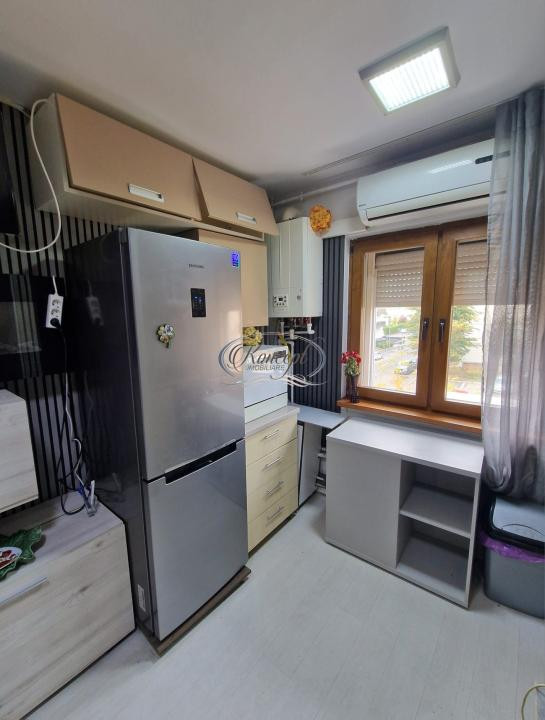 Apartament 3 camere, 2 bai, Intre Lacuri