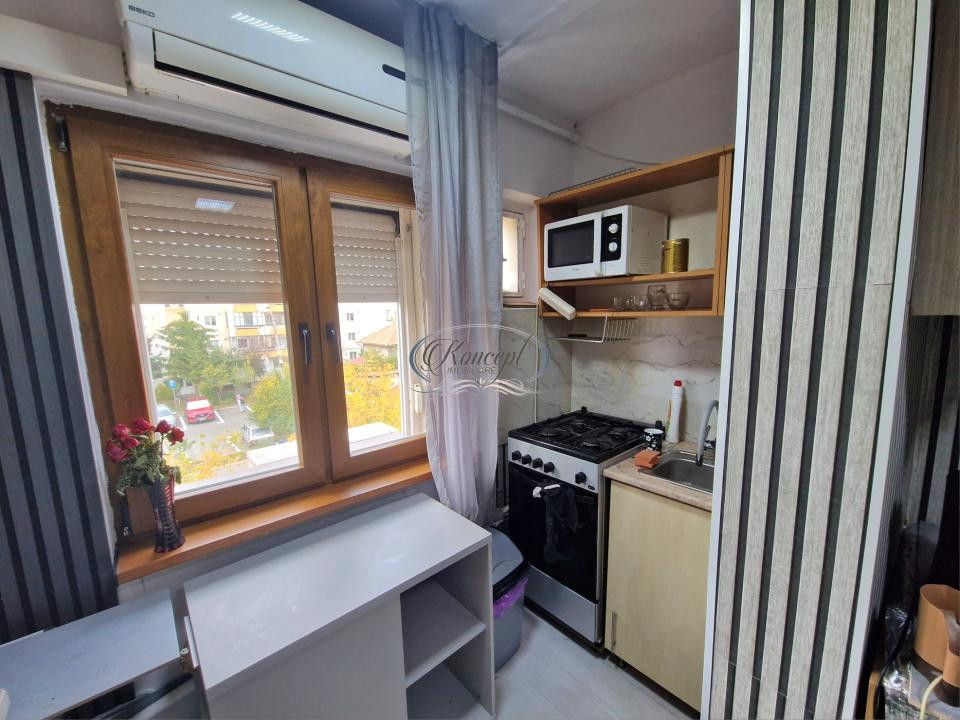 Apartament 3 camere, 2 bai, Intre Lacuri