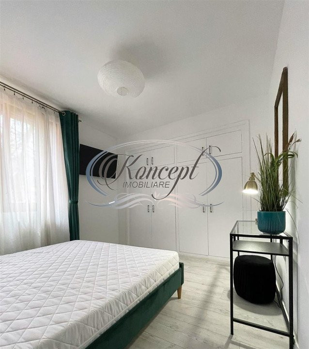 Apartament la cheie, cu parcare, strada Horea