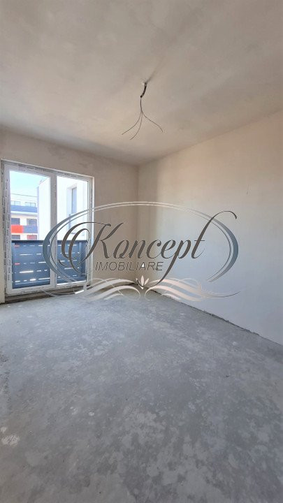 Apartament cu 3 camere si parcare, zona Petrom