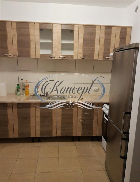 Apartament la etaj intermediar, cu parcare