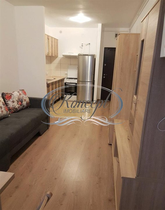 Apartament la etaj intermediar, cu parcare