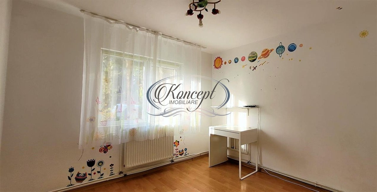 Apartament cu 3 camere decomandate pe str. Mehedinti