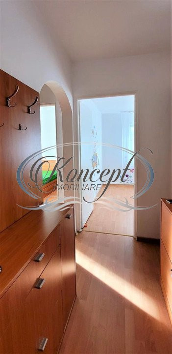 Apartament cu 3 camere decomandate pe str. Mehedinti