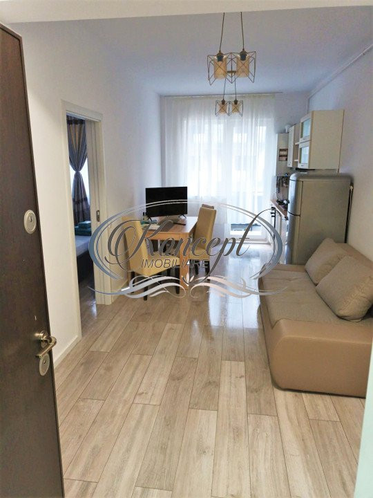 Apartament la cheie, la etaj intermediar