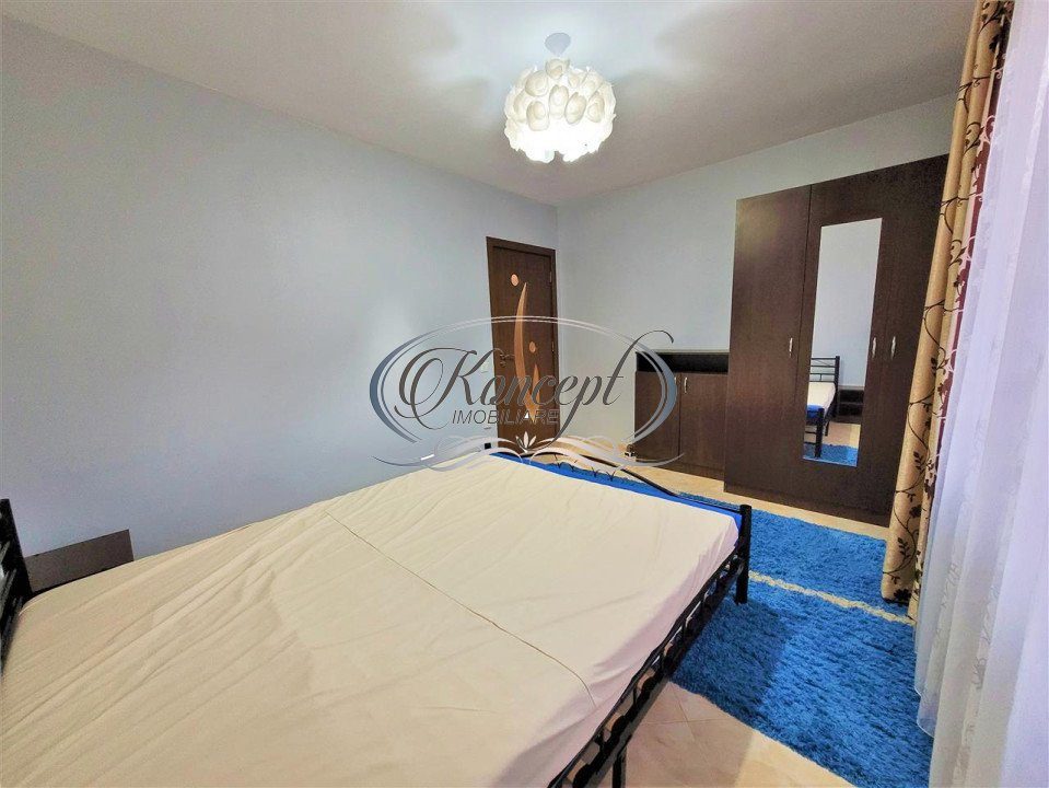 Apartament decomandat cu parcare pe strada Florilor