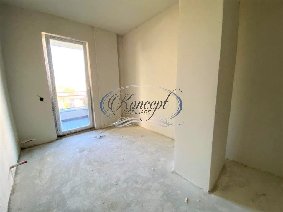 Apartament la etaj intermediar