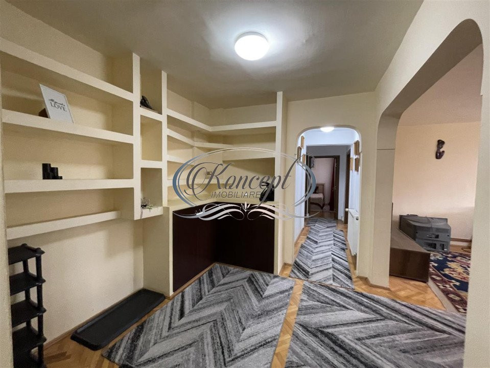 Apartament cu 3 camere, Str. Mehedinti