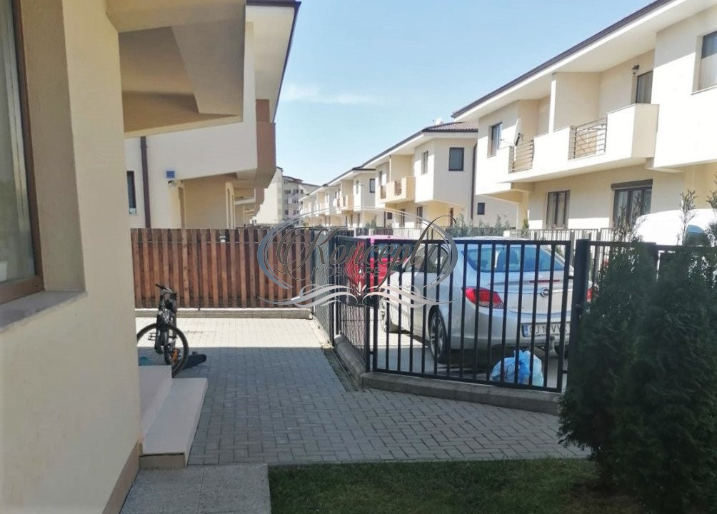 Duplex la cheie, pe strada Urusagului