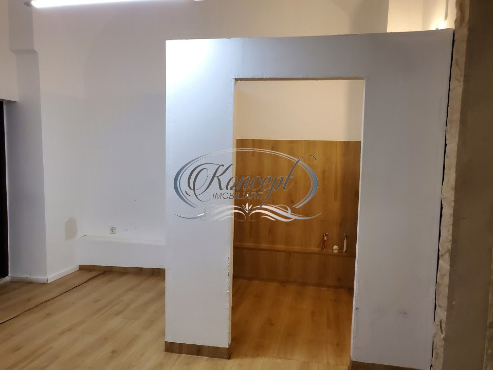 Spatiu comercial alimentatie publica, Ultracentral