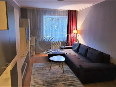 Apartament la etajul 1, zona Casa Piratilor