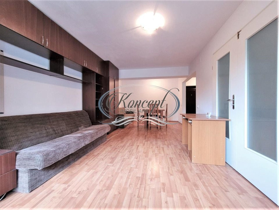 Apartament decomandat, cu parcare