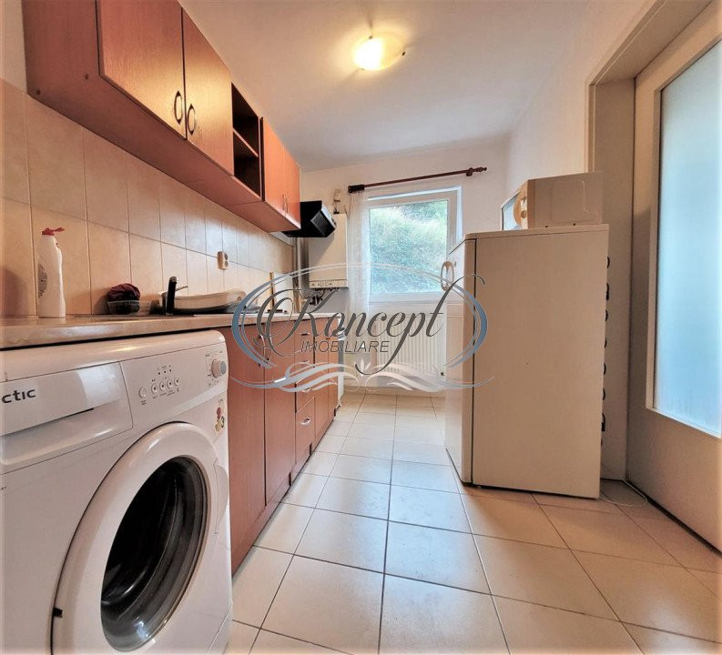 Apartament decomandat, cu parcare