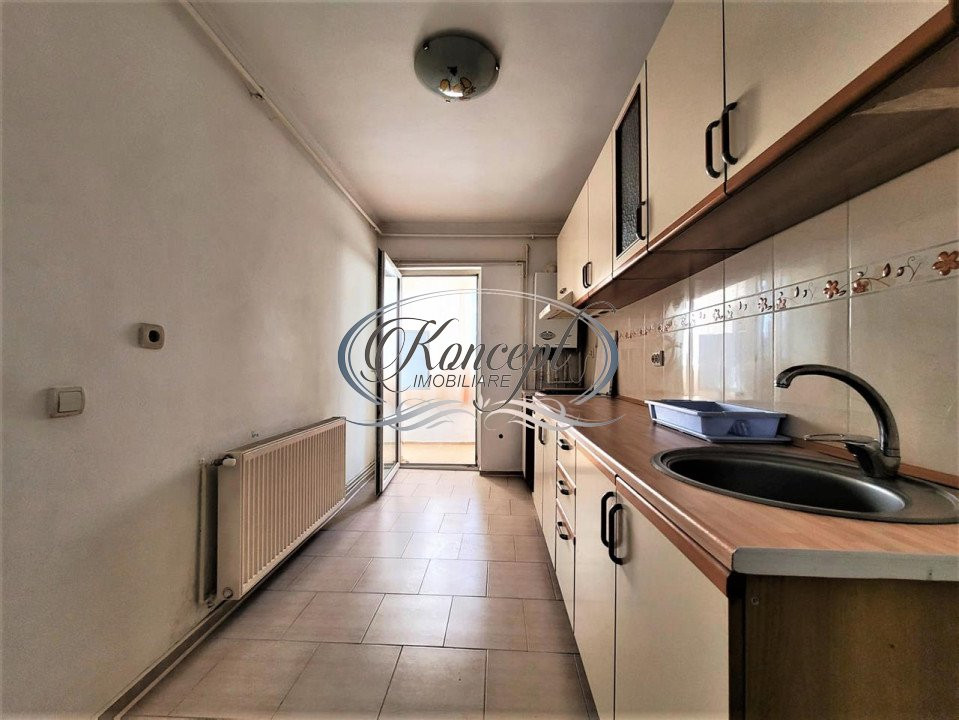 Apartament cu parcare, in zona Terra