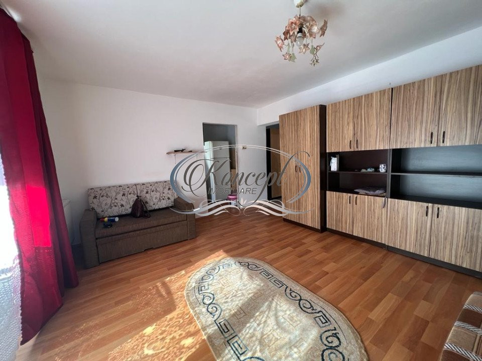 Apartament cu balcon in zona Eroilor