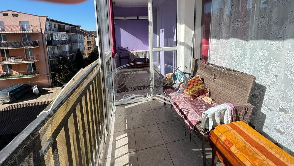 Apartament cu balcon in zona Eroilor