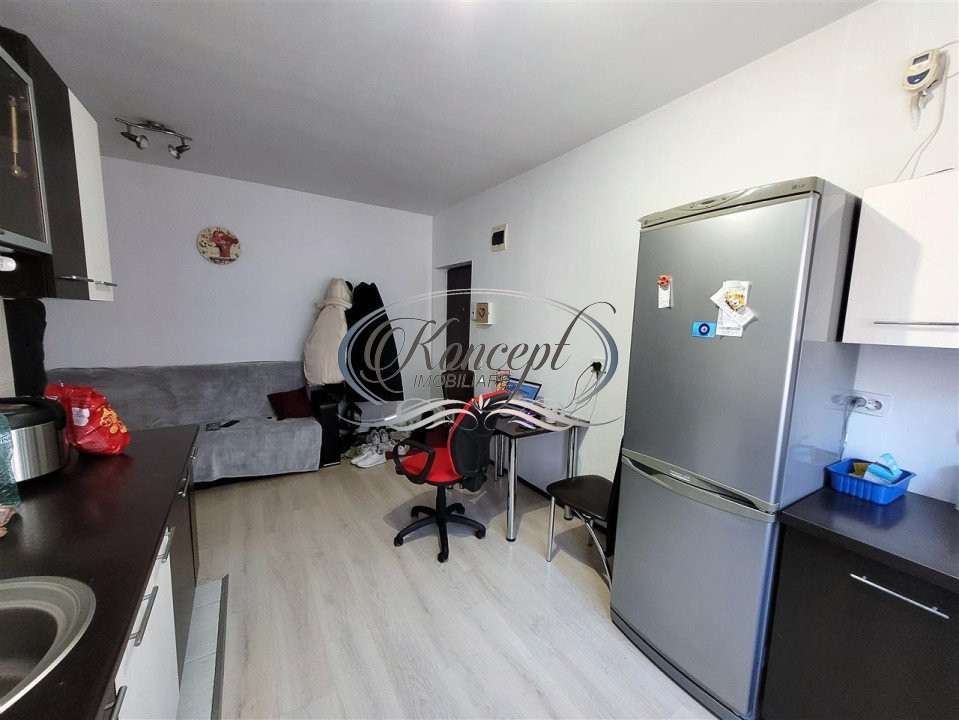 Apartament cu 2 camere in zona Colinei