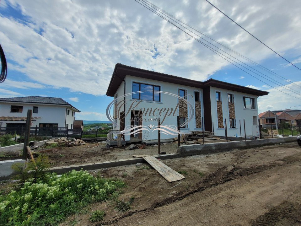 Duplex modern in Dezmir