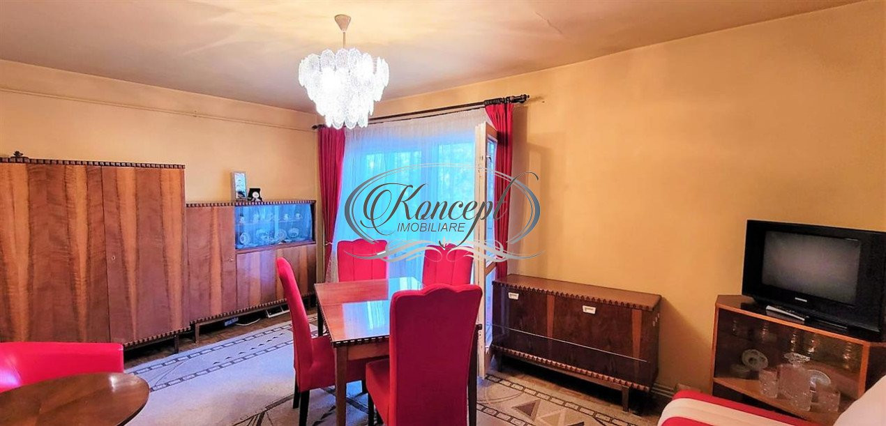 Apartament cu 3 camere, zona Piata Cipariu