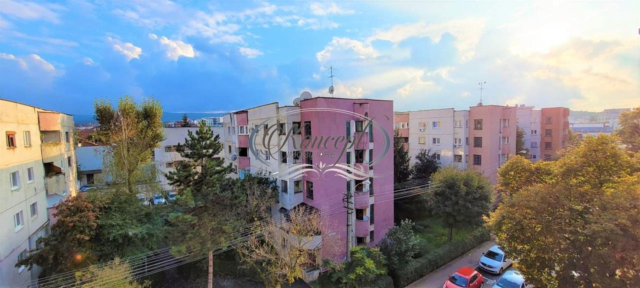 Apartament cu 3 camere, zona Piata Cipariu