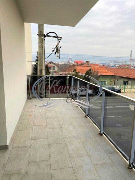 Apartament cu 3 camere si parcare