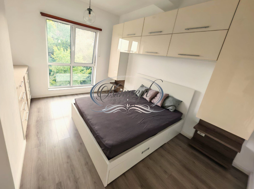 Apartament luminos, cu parcare inclusa